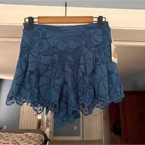 FOREVER 21 SHORTS WITH TAG